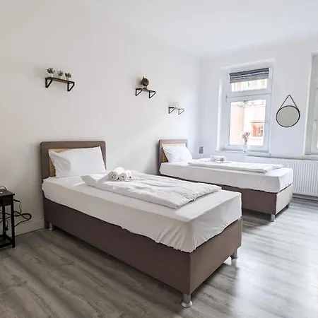 Sali-homes Boarding Haus Monteur-wohnungen Balkon Vollkueche Autobahnaehe *