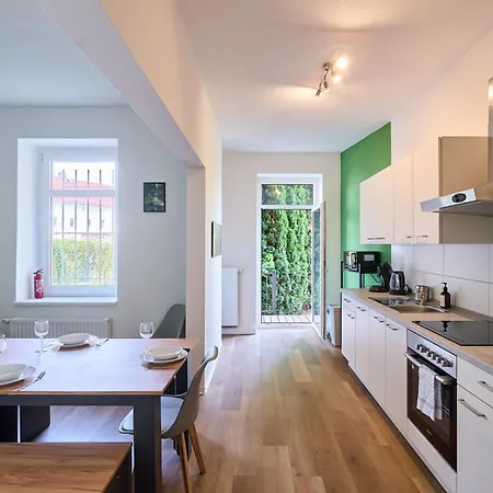Sali-homes Boarding Haus Monteur-wohnungen Balkon Vollkueche Autobahnaehe *