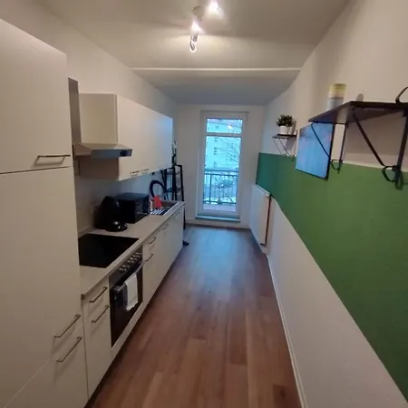 Sali-homes Boarding Haus Monteur-wohnungen Balkon Vollkueche Autobahnaehe شقة