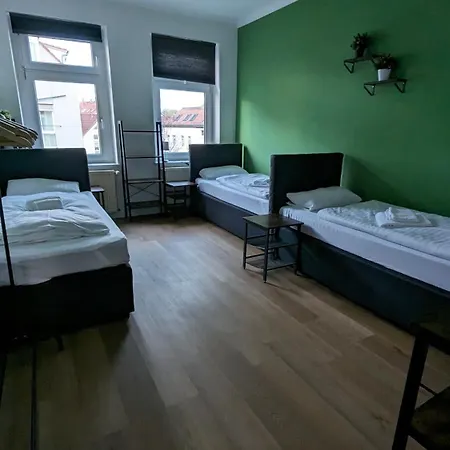 Sali-homes Boarding Haus Monteur-wohnungen Balkon Vollkueche Autobahnaehe *