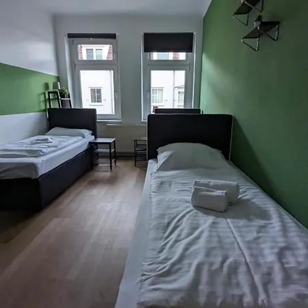 Sali-homes Boarding Haus Monteur-wohnungen Balkon Vollkueche Autobahnaehe